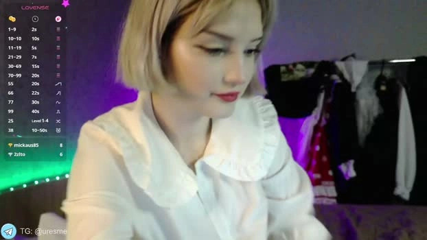 esmevelvet 25-05-2026 Cam Show fuckhard lovense