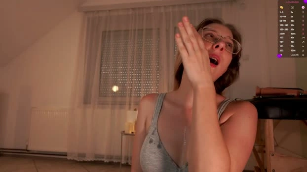 foxeslovefoxes 30-05-2026 Cam Show toy fuckme