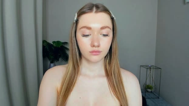 laviniahoutz 01-06-2026 Cam Show yummy spanking