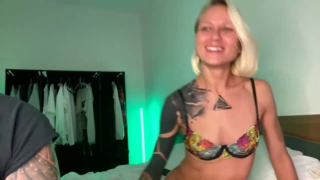 blonde_fuck_couple 02-06-2026 Cam Show spanking kink