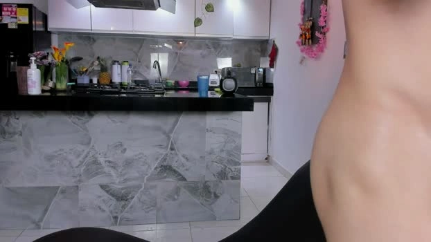 sexy_hot_friends_ 02-06-2026 Cam Show wet show