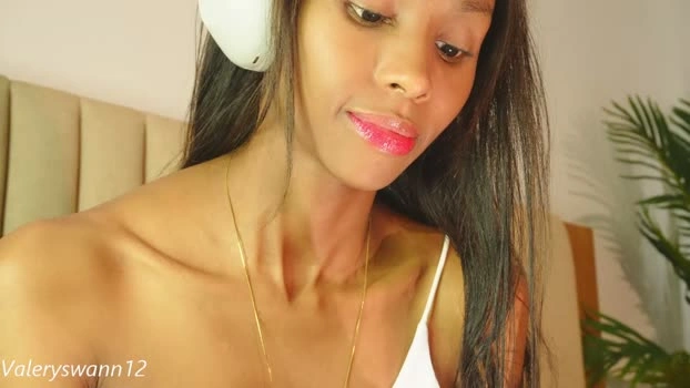 valery_swan1 07-06-2026 Cam Show show fingering