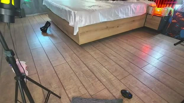fox_eyesavage 08-06-2026 Cam Show bigtoys prettyface