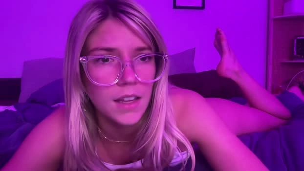 oliviahansleyy 10-06-2026 Cam Show suckshow lovense