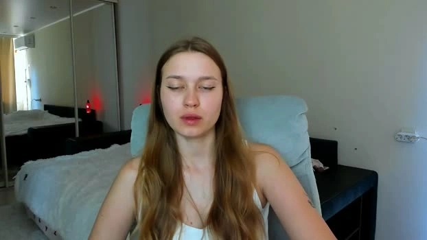 ameliamilton 15-06-2026 Cam Show bigtoys amateur