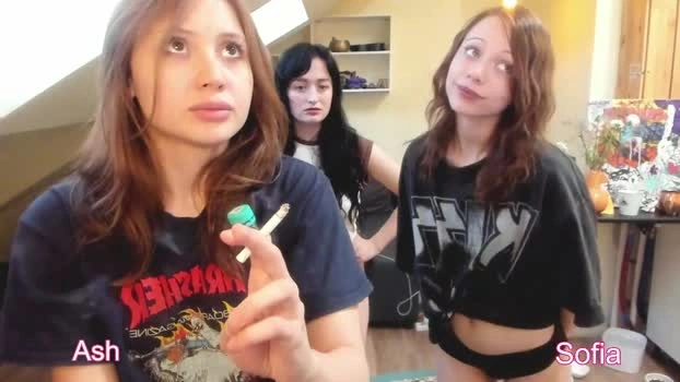bikini_bott0m 14-06-2026 Cam Show Webcam sucktits