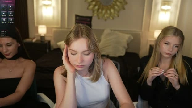 bright_diamonds_054 19-06-2026 Cam Show beautiful horny
