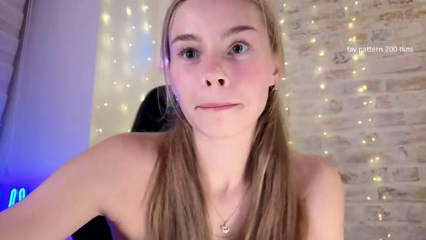 roxxxie_reid 20-06-2026 Cam Show Recorded orgasm