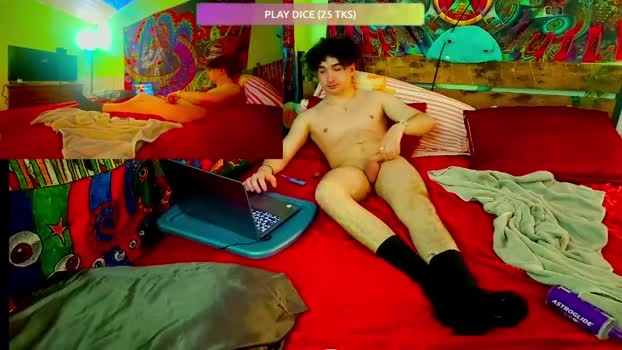 vicandvan 20-06-2026 Cam Show sexyfeet playtime