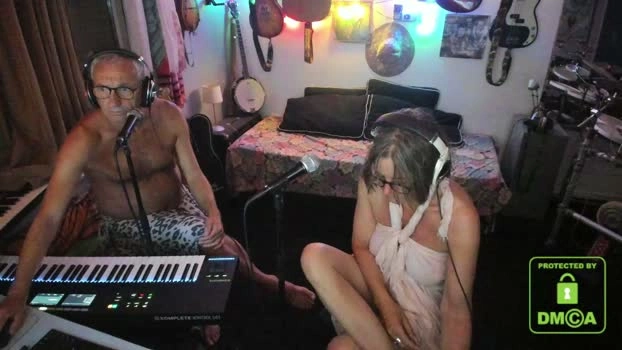 win2win 23-06-2026 Cam Show play kissing