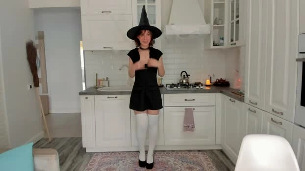 elannand 25-06-2026 Cam Show cute ass