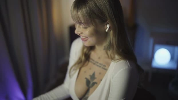 mileeena 25-06-2026 Cam Show pussy fingering