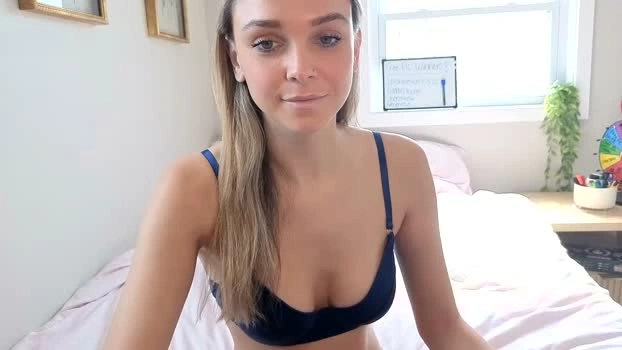 scarletterose_504259 29-06-2026 Cam Show ass strip