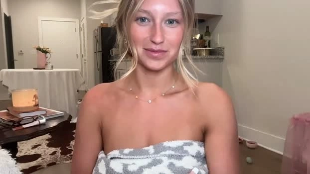 caseyyyhere 10-07-2026 Cam Show playtime tits