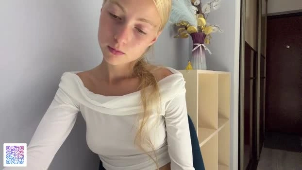 dianafrisky 18-07-2026 Cam Show toys wet
